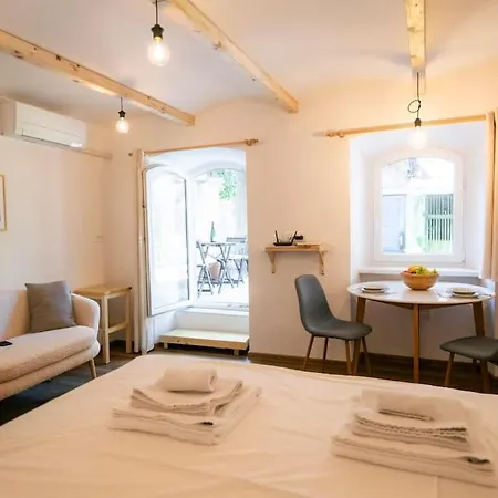 Jerry's Old Town Garden * Ljubljana